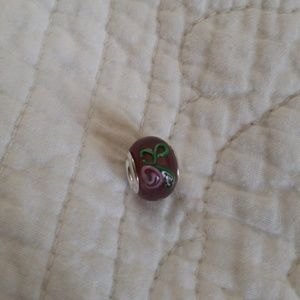 Floral design bead